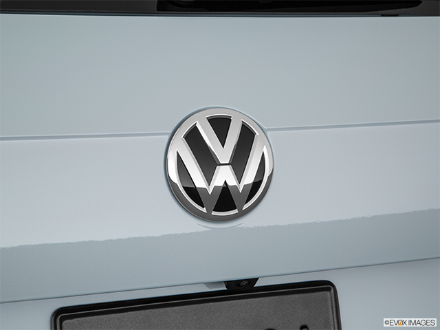 2018 Volkswagen Tiguan | Rear manufacturer badge/emblem