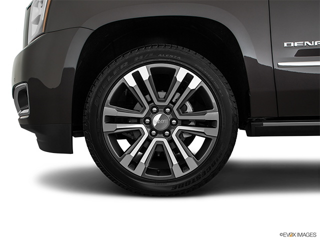 2018 GMC Yukon | Front Drivers side wheel at profile