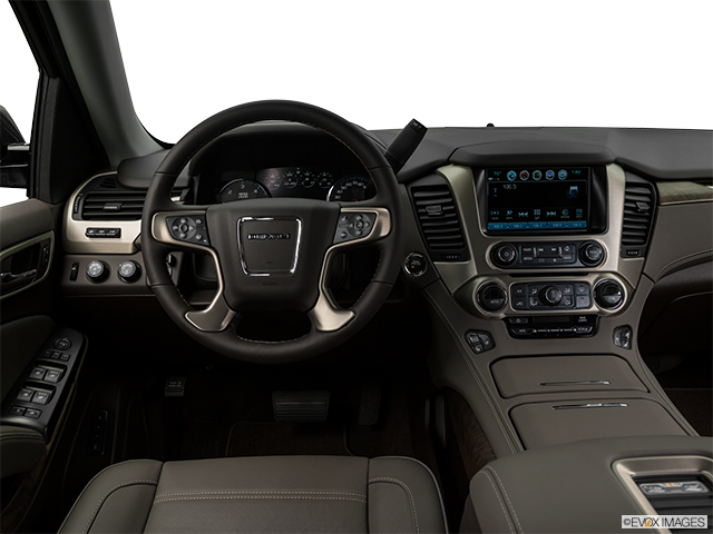 2018 GMC Yukon | Steering wheel/Center Console