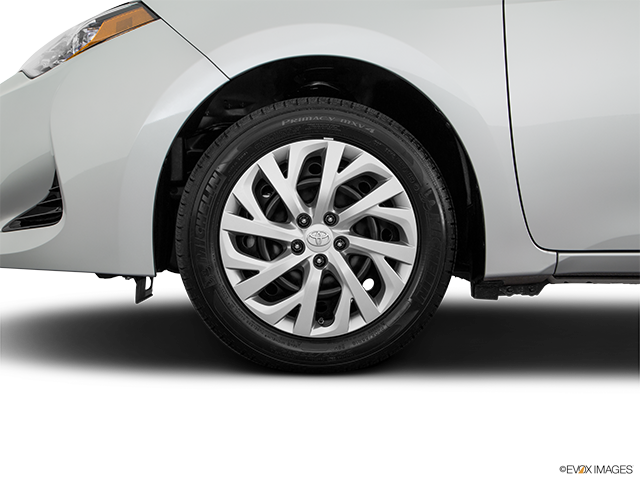 2018 Toyota Corolla | Front Drivers side wheel at profile