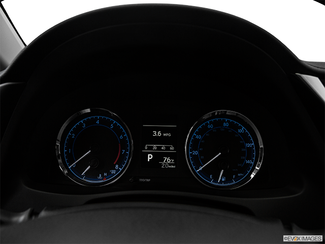 2018 Toyota Corolla | Speedometer/tachometer
