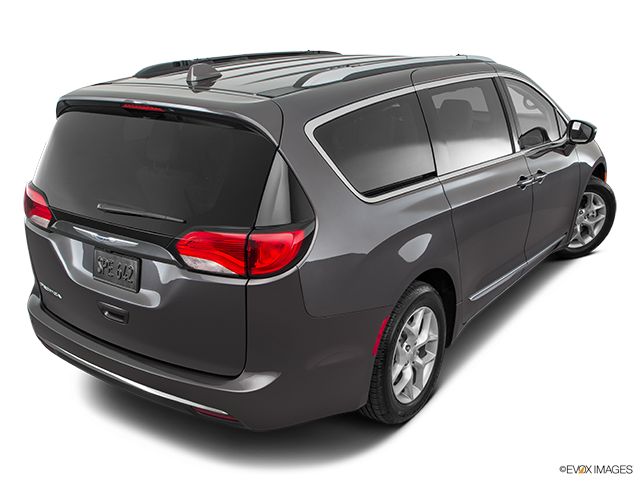 2018 Chrysler Pacifica | Rear 3/4 angle view