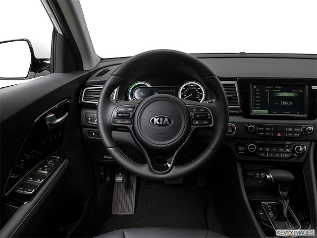 2018 Kia Niro | Steering wheel/Center Console