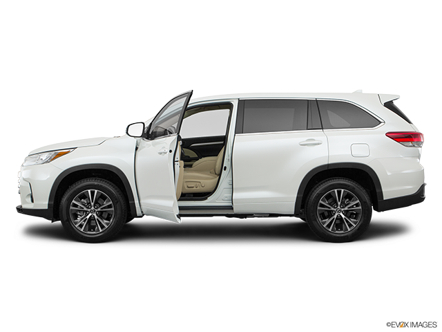 2018 Toyota Highlander | Driver's side profile with drivers side door open