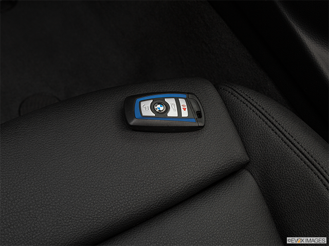 2018 BMW 3 Series | Key fob on driver’s seat