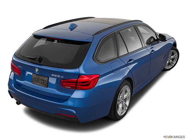 2018 BMW 3 Series | Rear 3/4 angle view