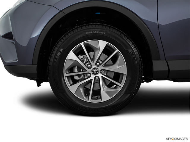 2018 Toyota RAV4 Hybrid | Front Drivers side wheel at profile