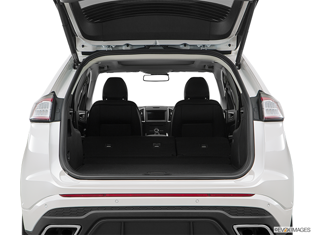 2018 Ford Edge | Hatchback & SUV rear angle