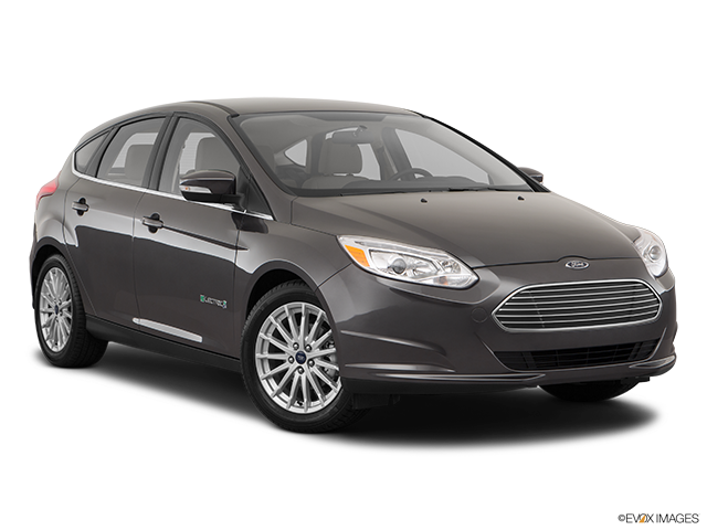 2018 Ford Focus | Front passenger 3/4 w/ wheels turned