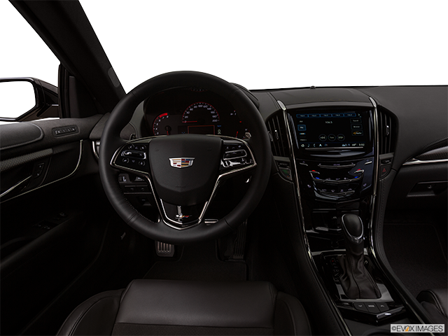 2018 Cadillac ATS Coupé | Steering wheel/Center Console