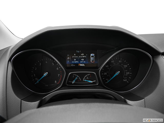 2018 Ford Focus | Speedometer/tachometer