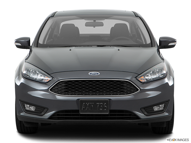 2018 Ford Focus | Low/wide front