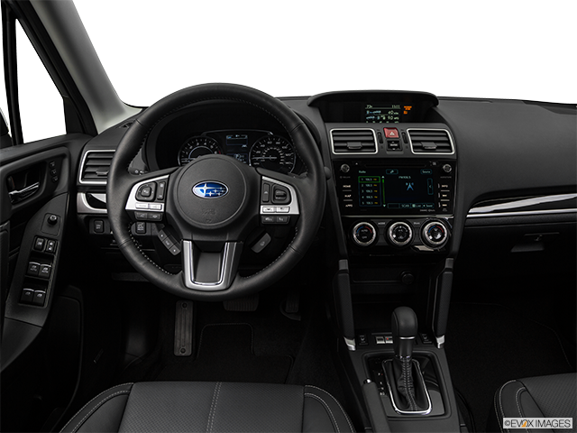 2018 Subaru Forester | Steering wheel/Center Console