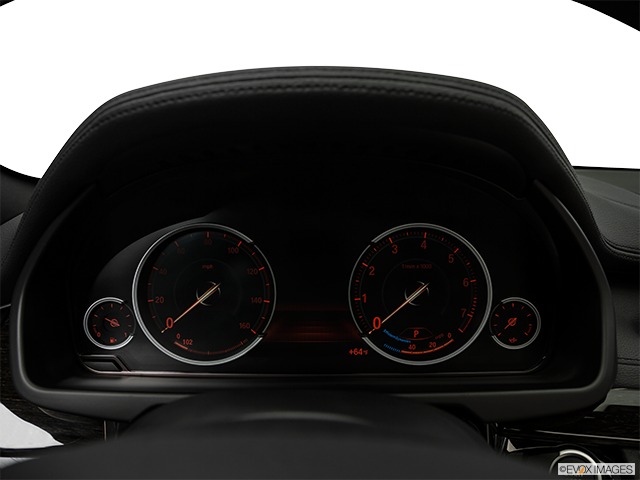 2018 BMW X6 | Speedometer/tachometer