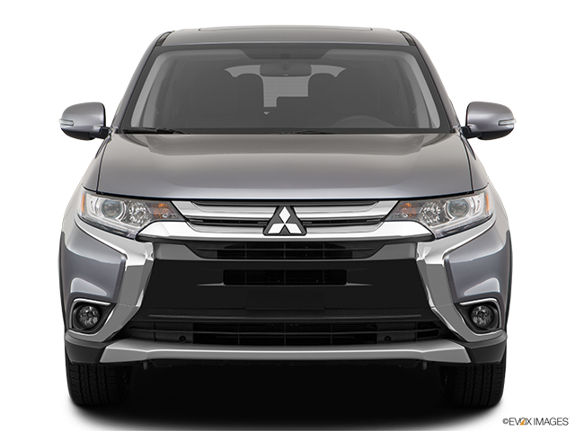 2018 Mitsubishi Outlander | Low/wide front