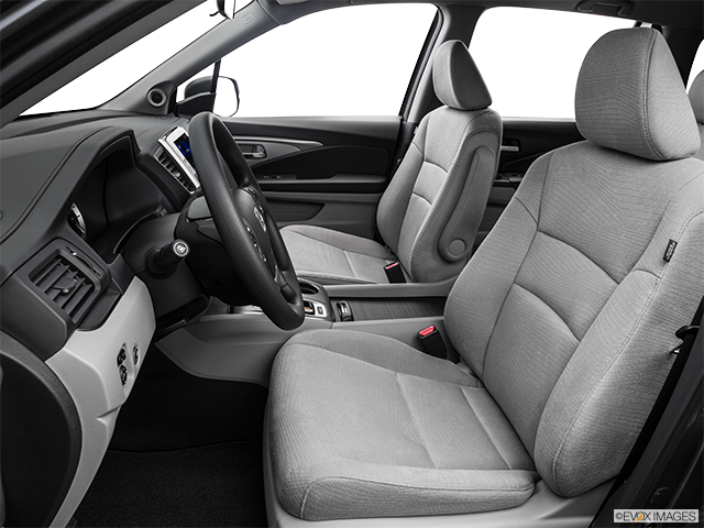 2018 Honda Pilot | Front seats from Drivers Side