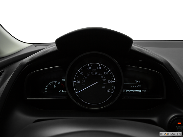 2018 Mazda CX-3 | Speedometer/tachometer
