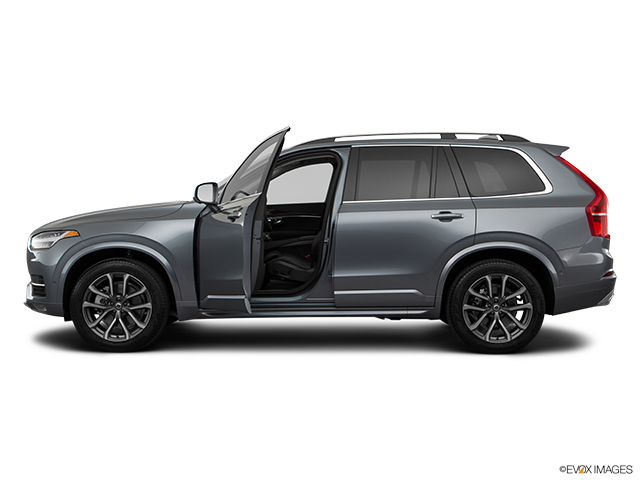 2018 Volvo XC90 | Driver's side profile with drivers side door open