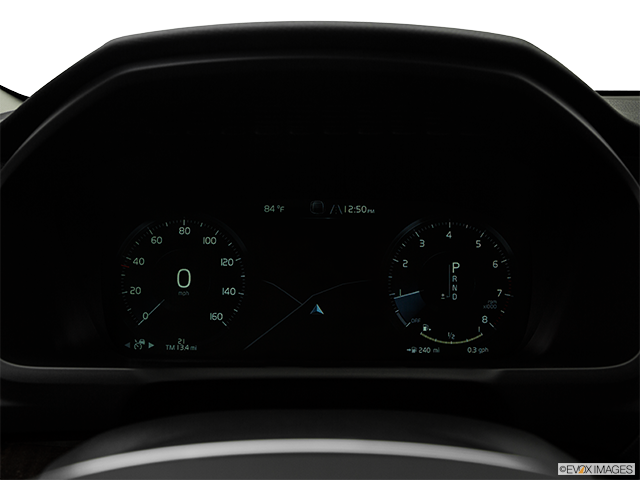 2018 Volvo XC90 | Speedometer/tachometer