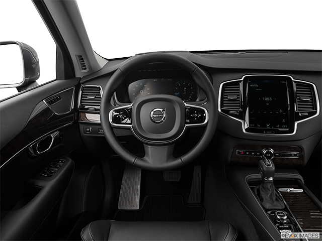 2018 Volvo XC90 | Steering wheel/Center Console