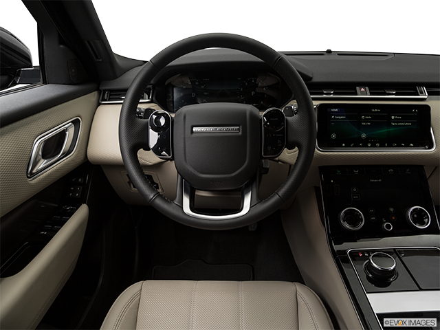 2018 Land Rover Range Rover Velar | Steering wheel/Center Console