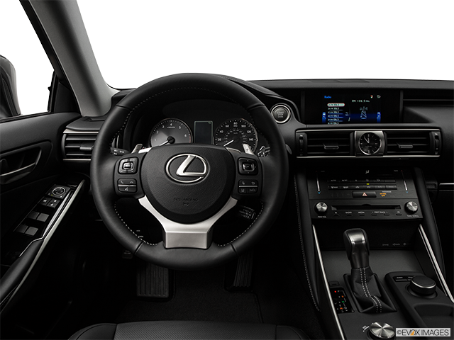 2018 Lexus IS 300 AWD | Steering wheel/Center Console