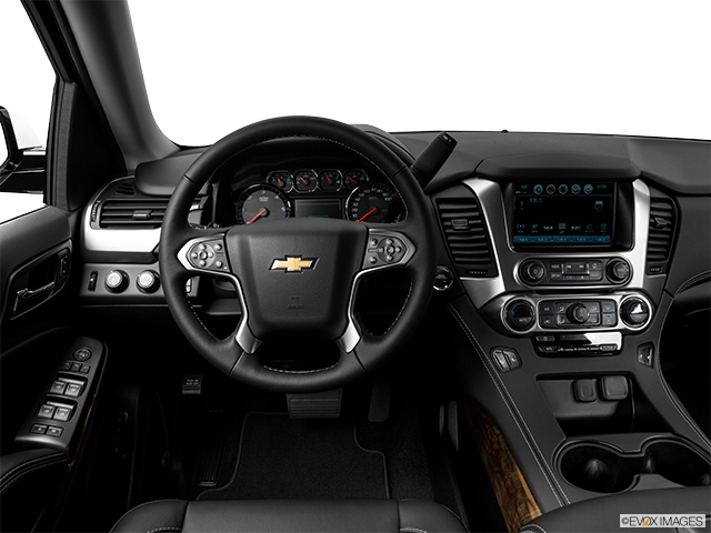 2018 Chevrolet Suburban | Steering wheel/Center Console