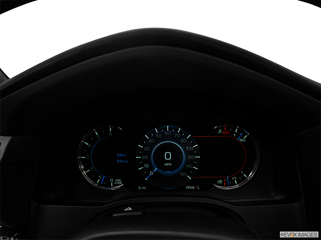 2018 Cadillac Escalade | Speedometer/tachometer