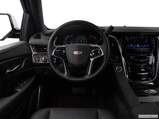 2018 Cadillac Escalade | Steering wheel/Center Console