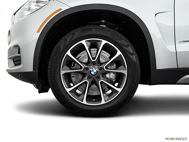 2018 BMW X5 | Front Drivers side wheel at profile