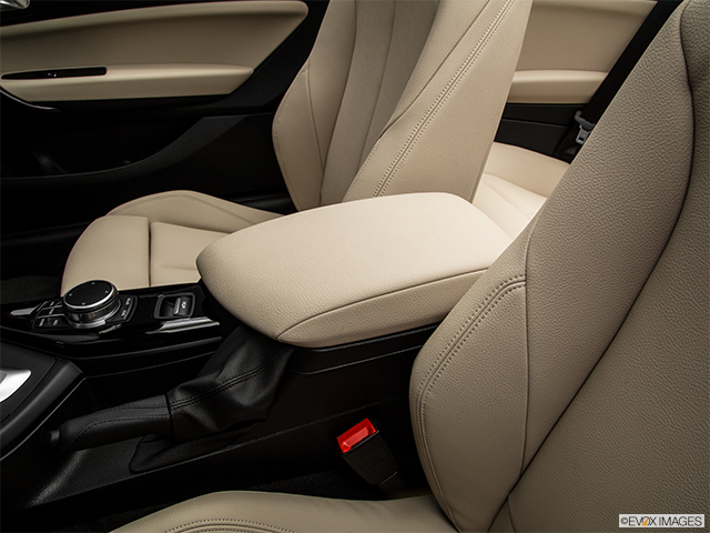 2018 BMW 2 Series | Front center console with closed lid, from driver’s side looking down
