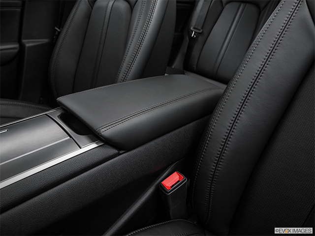 2018 Lincoln MKZ | Front center console with closed lid, from driver’s side looking down