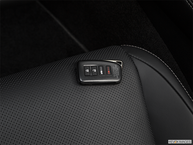 2018 Lexus GS 450h | Key fob on driver’s seat