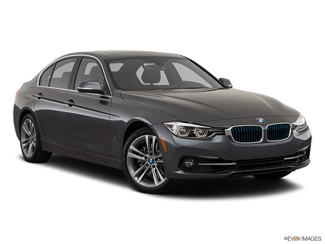 2018 BMW Série 3 | Front passenger 3/4 w/ wheels turned