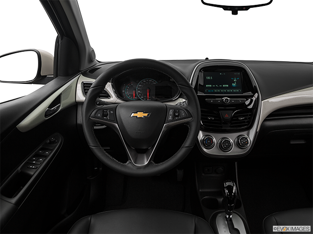 2018 Chevrolet Spark | Steering wheel/Center Console