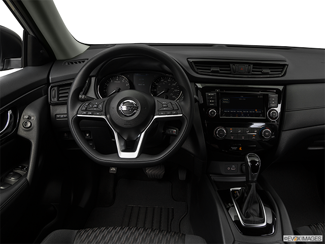 2018 Nissan Rogue | Steering wheel/Center Console