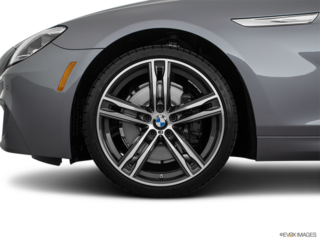 2018 BMW M6 Convertible | Front Drivers side wheel at profile