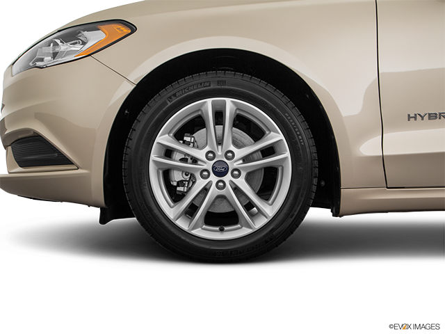 2018 Ford Fusion | Front Drivers side wheel at profile