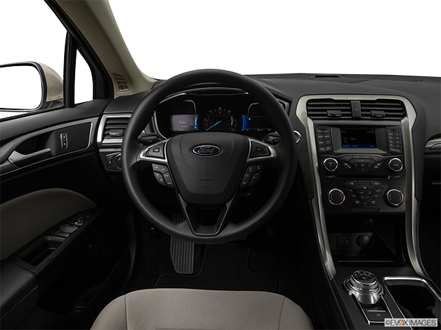 2018 Ford Fusion | Steering wheel/Center Console
