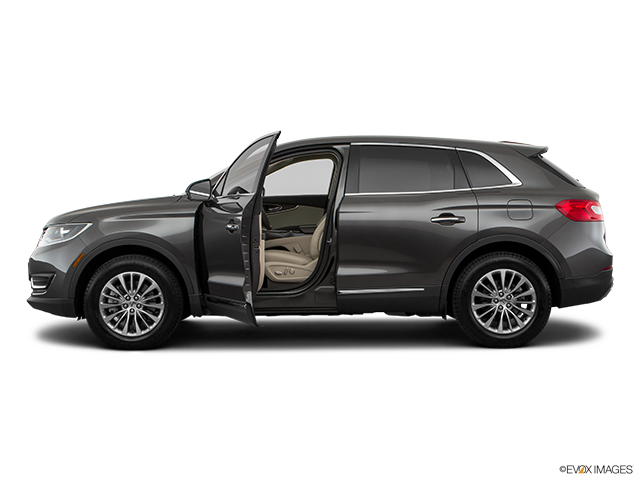 2018 Lincoln MKX | Driver's side profile with drivers side door open