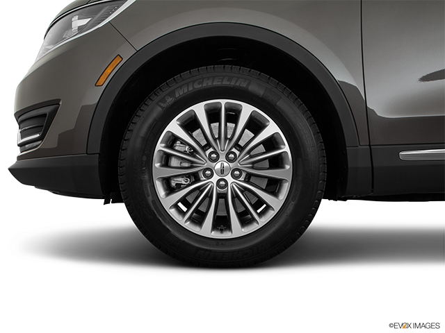2018 Lincoln MKX | Front Drivers side wheel at profile