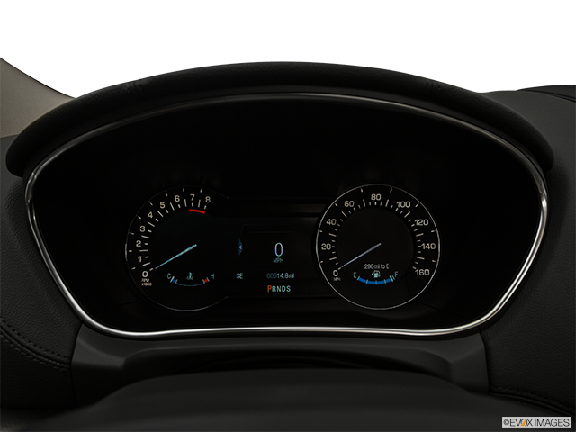 2018 Lincoln MKX | Speedometer/tachometer