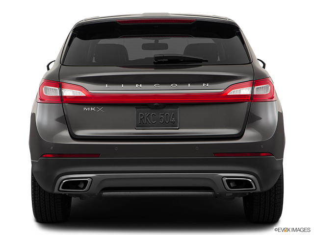 2018 Lincoln MKX | Low/wide rear