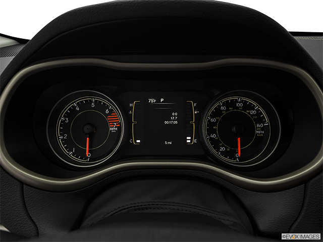 2018 Jeep Cherokee | Speedometer/tachometer