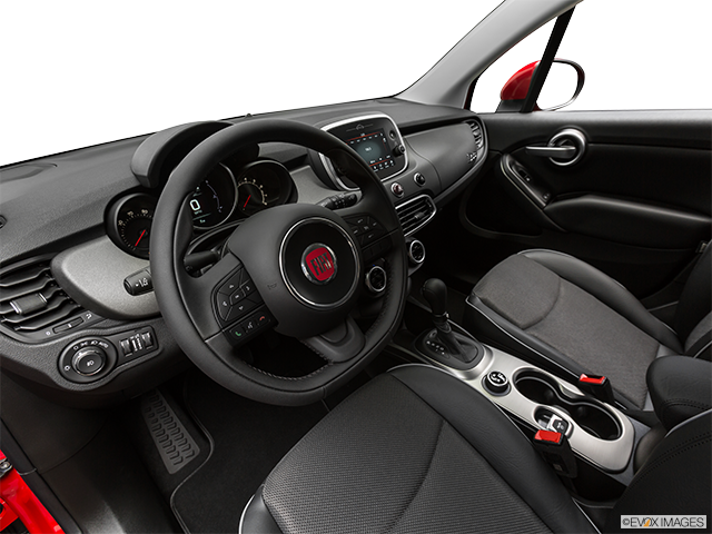 2018 Fiat 500X | Interior Hero (driver’s side)