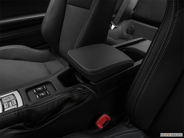2018 Toyota 86 | Front center console with closed lid, from driver’s side looking down