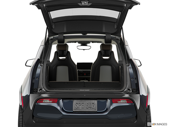 2018 BMW i3 | Hatchback & SUV rear angle