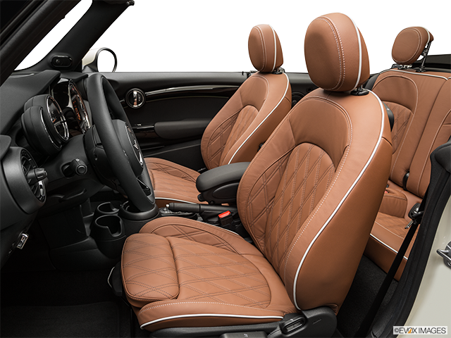 2018 MINI Cooper | Front seats from Drivers Side