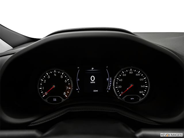2018 Jeep Renegade | Speedometer/tachometer