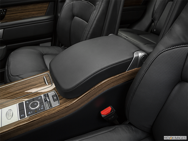 2018 Land Rover Range Rover | Front center console with closed lid, from driver’s side looking down